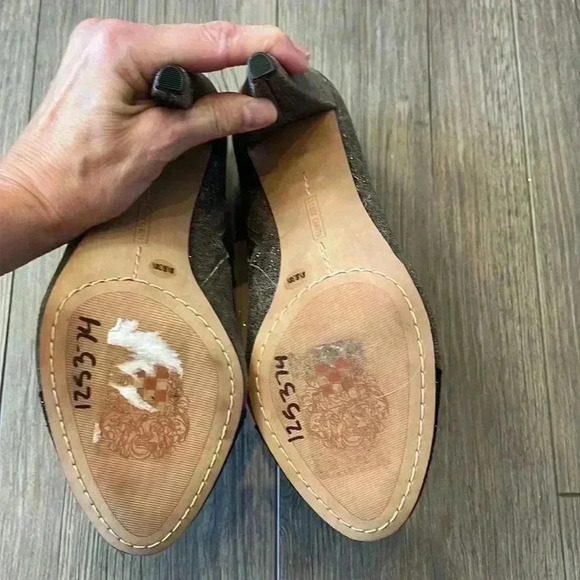 Vince Camuto Leather Black, Gray, and Silver Sparkling  Booties | Size 8.5 - Picture 5 of 13